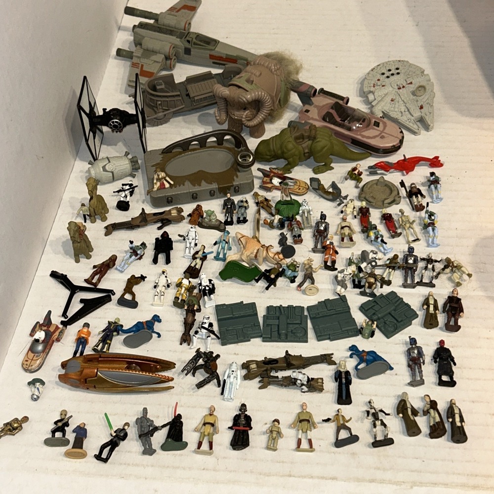 Star Wars Micro Machines MASSIVE Lot of 100 Pcs/Vehicles/Figures E1